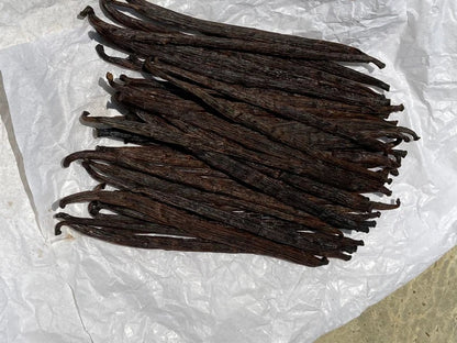 Grade A Ugandan Vanilla Beans – Whole Bulk Vanilla Pods for Baking & Extracts | Non-GMO